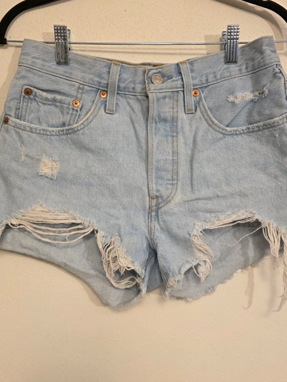 Levi's Women's 501 Size 27 High Rise Light Wash Distressed Cut Off Denim Shorts
